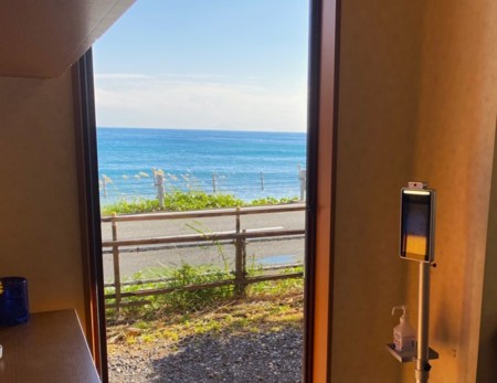 海まで徒歩30秒（玄関）